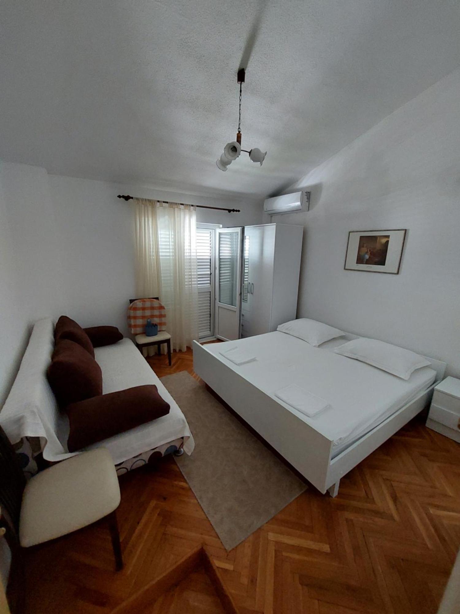 Apartma Grozdic Makarska