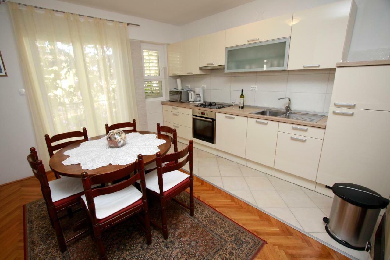 Apartma Grozdic